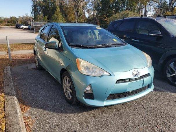 TOYOTA PRIUS C 2013 JTDKDTB3XD1037319 image